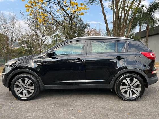 KIA SPORTAGE 2.0 LX 4X2 16V FLEX 4P AUTOMÁTICO KIA SPORTAGE 2.0 LX 4X2 16V FLEX 4P AUTOMÁTICO